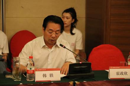 49be004a3de4919f7c6235db164e155